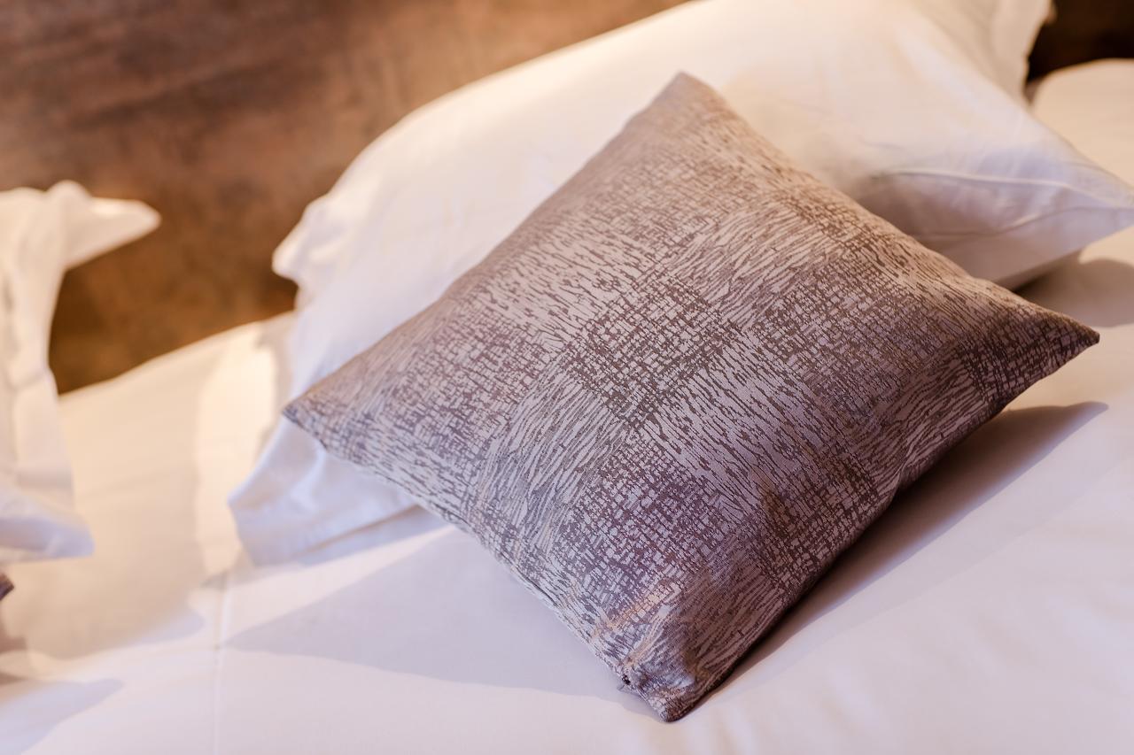 Logis Hotel - Le Petit Bellon ซ็องลิส ภายนอก รูปภาพ