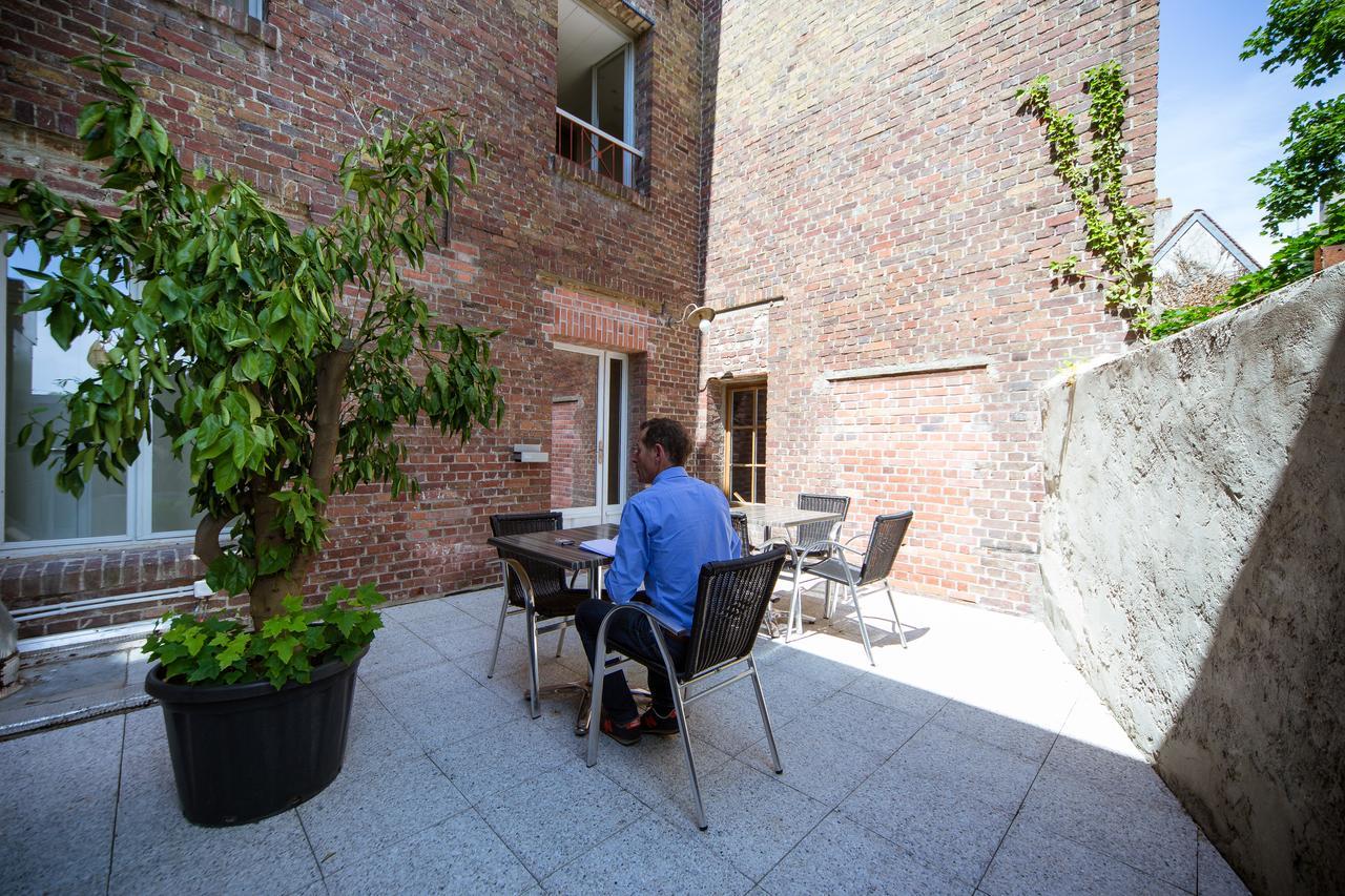 Logis Hotel - Le Petit Bellon ซ็องลิส ภายนอก รูปภาพ